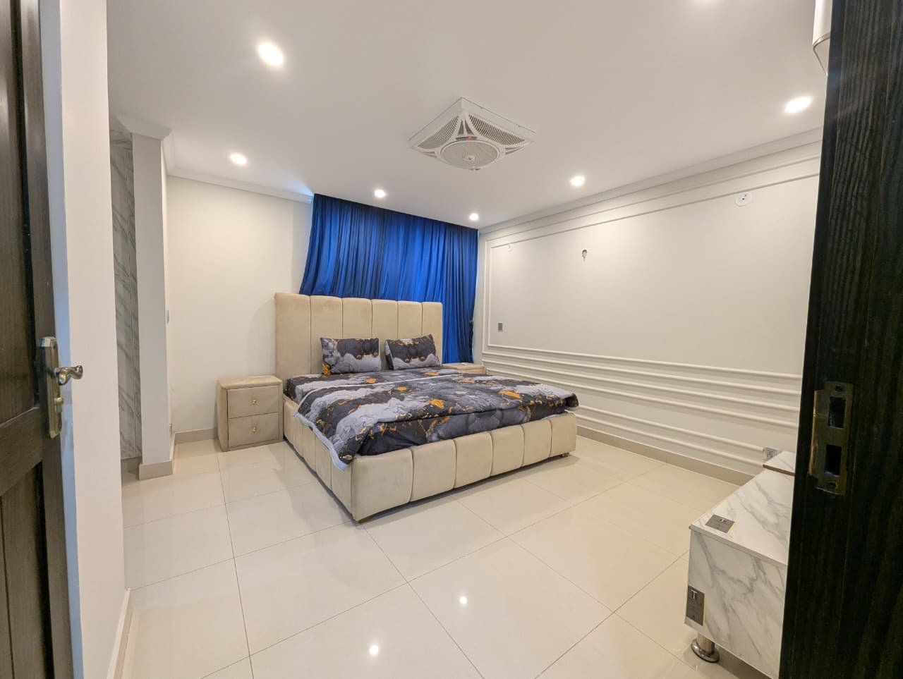 Luxury bedroom suite